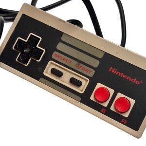 Nintendo NES Controller Original Model NES-004 Wired Gamepad NOT TESTED VINTAGE